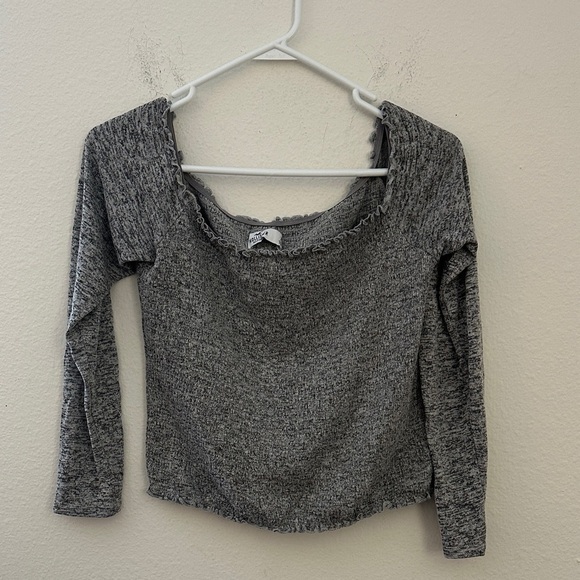 Hollister Gray Knit Top - Picture 1 of 4